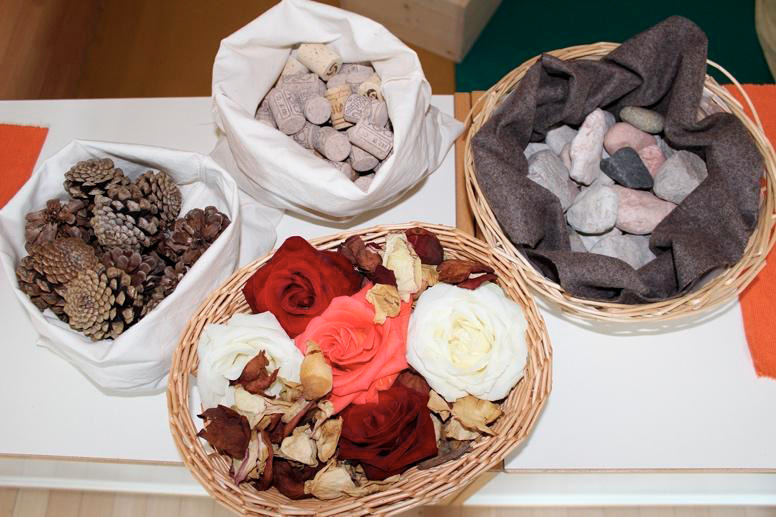 Immagine che contiene Spuntino, dessert, cesto, interno

Descrizione generata automaticamente